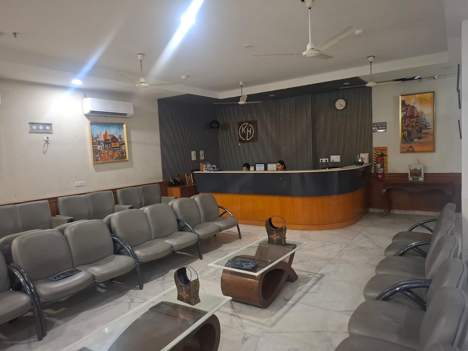 Khanna hospital reception